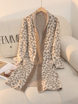 Plus Size - Women'S Leopard Print Cardigan - Cozy Mid-Length Open Front with Pockets, Oversized Fit for Fall/Winter, Warm & Stylish for Casual or Commuting, Cozy Clothing | Leopard Print Cardigan | Construction, Leopard Print Cardigan